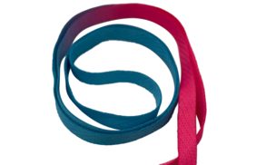 шнур плоский градиент с декор. наконечником (голубой/розовый) ширина 1,3 см длина 130 см купить по 83.41 - в интернет - магазине Веллтекс | Тула
.